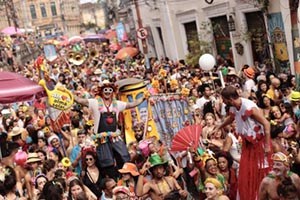 Carnaval 2024: Inscrição para autorização de desfiles e caderno de encargos devem ser divulgados até junho