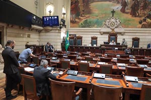 Câmara aprova projetos sobre Libras, educação, tombamentos e mais